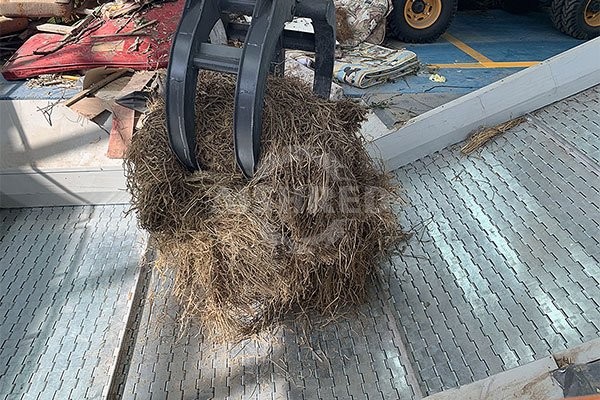 Άχυρο και Ξύλο